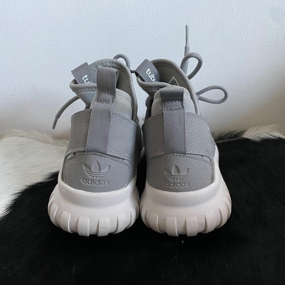 ADIDAS | Tubular Grey Sneakers - Picture 4 of 8